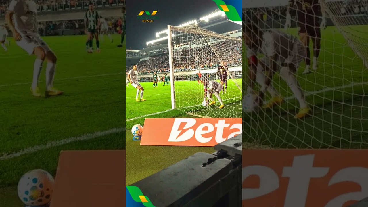 NEYMAR MARCA GOL DE PÊNALTI CONTRA A CHAPE