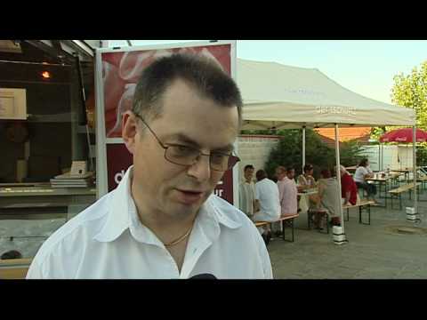 Rotweinfestival Deutschkreutz - Das renommierte Rotweinfestival in Deutschkreutz ist für Otmar Tschuertz zu einem Fixtermin geworden. Bereits seit vielen Jahren besucht der Fleischhauer mit...