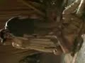 2 punkabbestia giocano col vetro 2 punkabbestia giocano col vetro