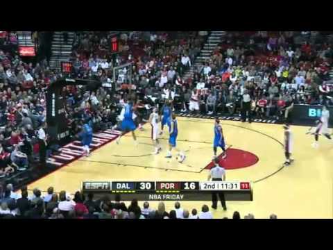 JJ Hickson dunks with authority on the Mavericks