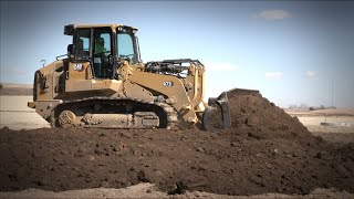 Cat® 973 Track Loader | Pushing Fill Dirt