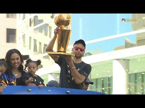 Video: Steph Curry and family roll up in the NBA Championship parade