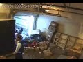 How NOT to UNLOAD a truck How NOT to UNLOAD a truck