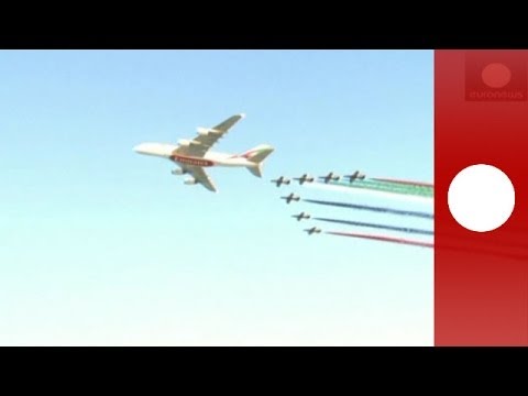 Dubaï - Le salon aéronautique de Dubaï est le théâtre d'un duel féroce entre les deux principaux constructeurs, Boeing et Airbus, qui se disputent les contrats de co...