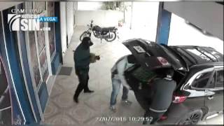 Cámara capta robo en una banca en La Vega