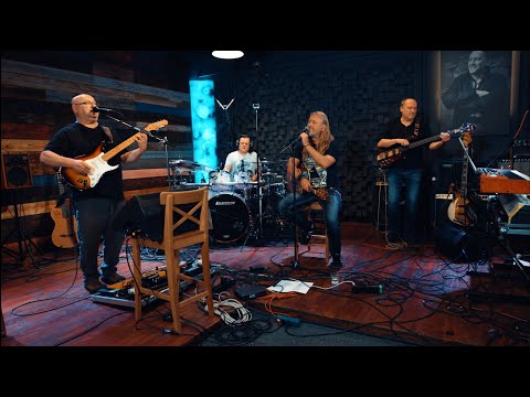 Radek Pastrňák (BUTY) + Kamil Střihavka - Tramtárie (Live) (Official video)