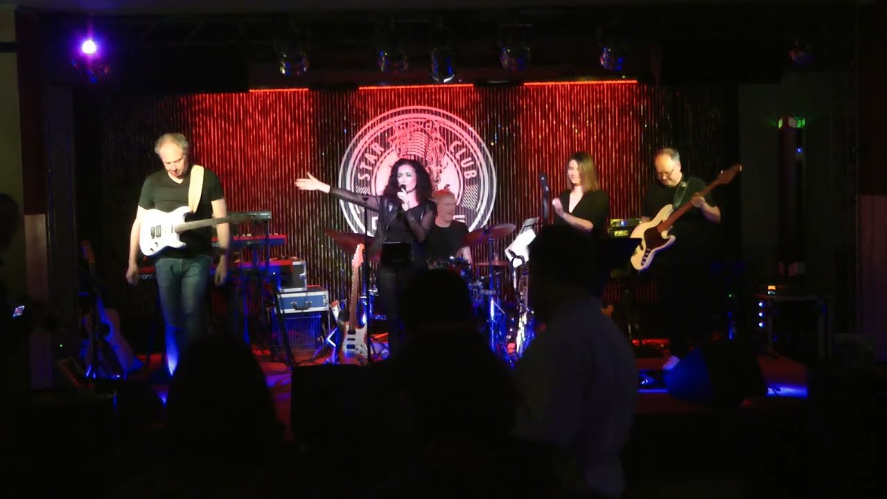 Rosanna - SIXtreme - live im Doubles Starclub Donauwörth 29/4/22