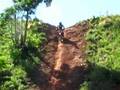 Descendo o Barranco do trilho (Alagados)