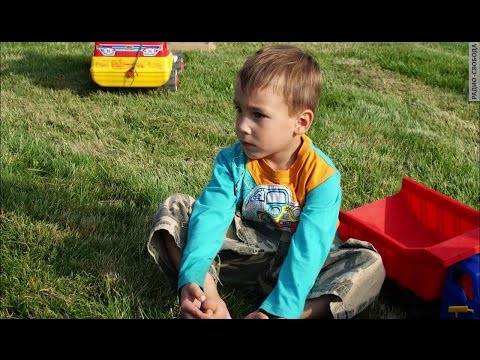 Видео: Усыновление ребенка в России