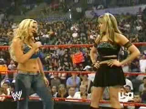 Wwe Melina & Jillian Hall VS Maria & Mickie James 19/11/2007