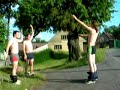 Cesta do neznáma 2008 - Holejšováci - cvičení u kapličky