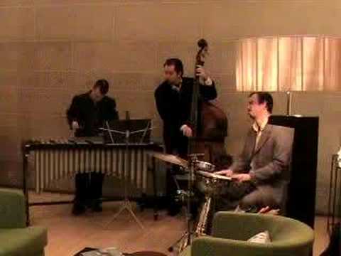 Leonardo Cioglia Trio - Luisa (Toninho Horta) screen 1