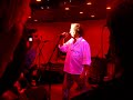 UHF - MENINO