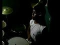 o garoto john helter batera, desta vez sem bumbo duplo...toca charlie brown jr. d+ mulek! s� de boa lula,valeu garoto!