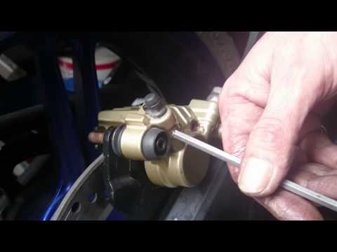 how to bleed yamaha yzf r125 brakes