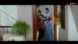 MS Narayana hugs - Beautiful aunty - Hema