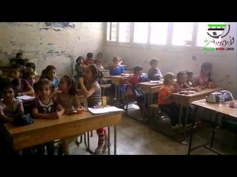 Massaken Hanano (Alep) :: Distribution de go&ucirc;ters pour les &eacute;coliers du quartier