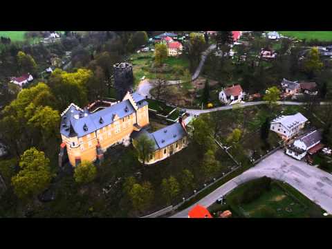 Hrad a zámek Starý Hrozňatov 