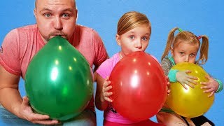 Learn colors with Balloons ! Kids and daddy have f