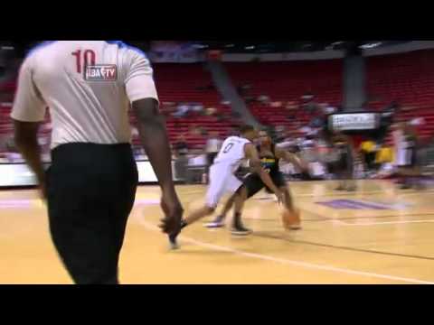 Damian Lillard hit tough shot and one