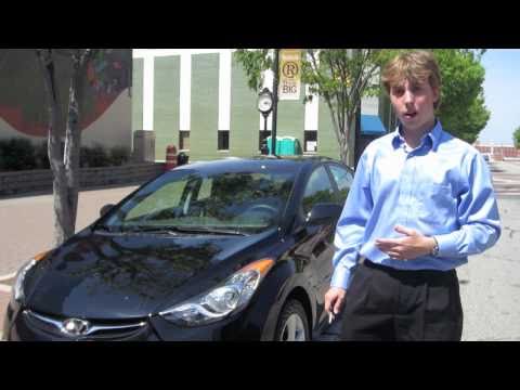 2011 Hyundai Elantra In Depth Review, Start Up/Test Drive, and Overview of Features