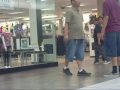 videos de Spectrum Mall Sprinting Shoplifting Prank