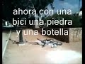 pegando saltos con las bicis en el  huerto carlos