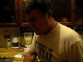 German Ugaz haciendo un buen Pisco Sour. EL 1,2,3. EL UNICO PISCO SOUR (EL PERUANO)