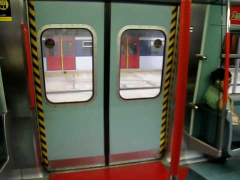港鐵(前九鐵)MLR列車關門