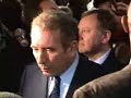 pour se rendre en seine saint-denis fran�ois bayrou a pris le rer, � la rencontre de ses �lecteurs. reportage.