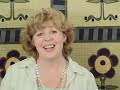 the button flower quilt pattern was designed in the spirit of the  american arts and crafts movement of the early 1900's. in this episode of designing by thread, terry shows simple techniques for machine applique and strip piecing.  part 2