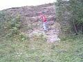 Oberheldrungen - Fabi klettert einen Felsen hoch.AVI