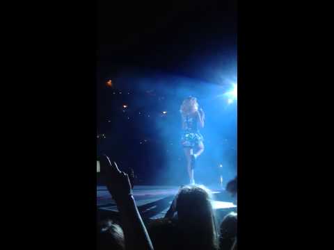Oh Hello ! @ Twickenham Stadium London DWT