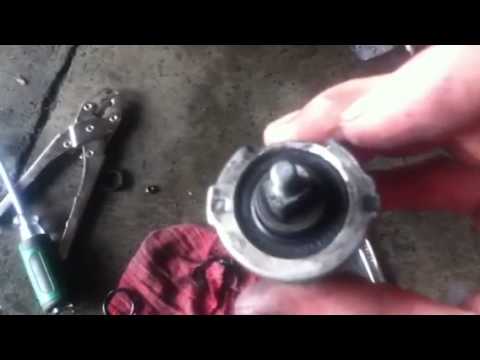 how to remove yz250 power valve