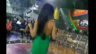 Haifa Wehbe- Fakerny Live (High Quality)