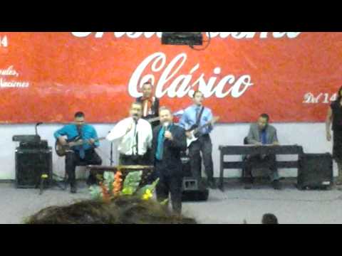 Casa Del Alfarero - Compañerismo cristiano La casa del Alfarero!! Hno. Jose Luis Gaxiola y Hno. Gonzalo Lugo. cancion: Vine a alabar a Dios.