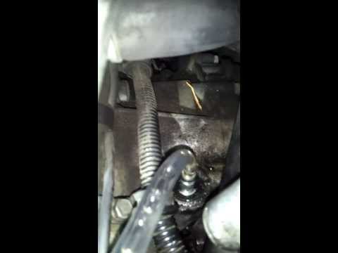 1999 Saab 9-3 slave cylinder vacuum bleed