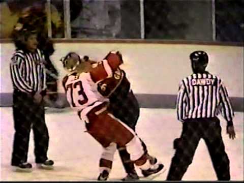 Josh Gratton TKO's Nate Kiser