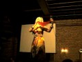 Leonora Jakupi ne Bxl