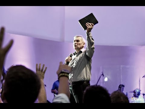 Deus não é conquistado, tu não consegues negociar com Deus, Ele já te abençoou em Jesus Deus não é conquistado, tu não consegues negociar com Deus, Ele já te abençoou em Jesus