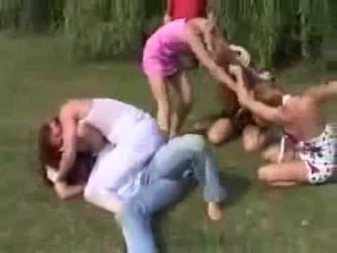 women fight