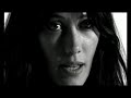 d�couvrez le clip r�alis� par samuel benchetrit pour le premier extrait de l'album happy fiu disponible le 20 octobre.