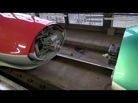 e6 - 2013年3月ダイヤ改正より運転を開始した、E6系スーパーこまち。...