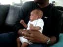 Moreno spelen met papa