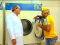 Tiririca na fábrica de camisinha