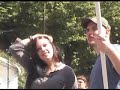 Фашизм не пройдет! Латыши и русские вместе против угрозы либерал-фашизмаС самого утра центром притяжения для тысяч людей, гуляющих в Старой Риге, стала набережная. Почти напротив традиционных трибун на берегу Даугавы возведена огромная сцена с экраном. Далеко вокруг разносятся звуки музыки, голоса певцов. Сотни первых слушателей подтягиваются поближе к сцене, аплодируют, пританцовывают в такт. Большинство из них в белых майках с надписью RITDIENA.http://newgeneration.lv/rus/novosti/hronika_watchmen_on_the_walls/?doc=2569