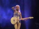 angie doll en concert � vire organis� par vire fm, le 17 mai 2008.