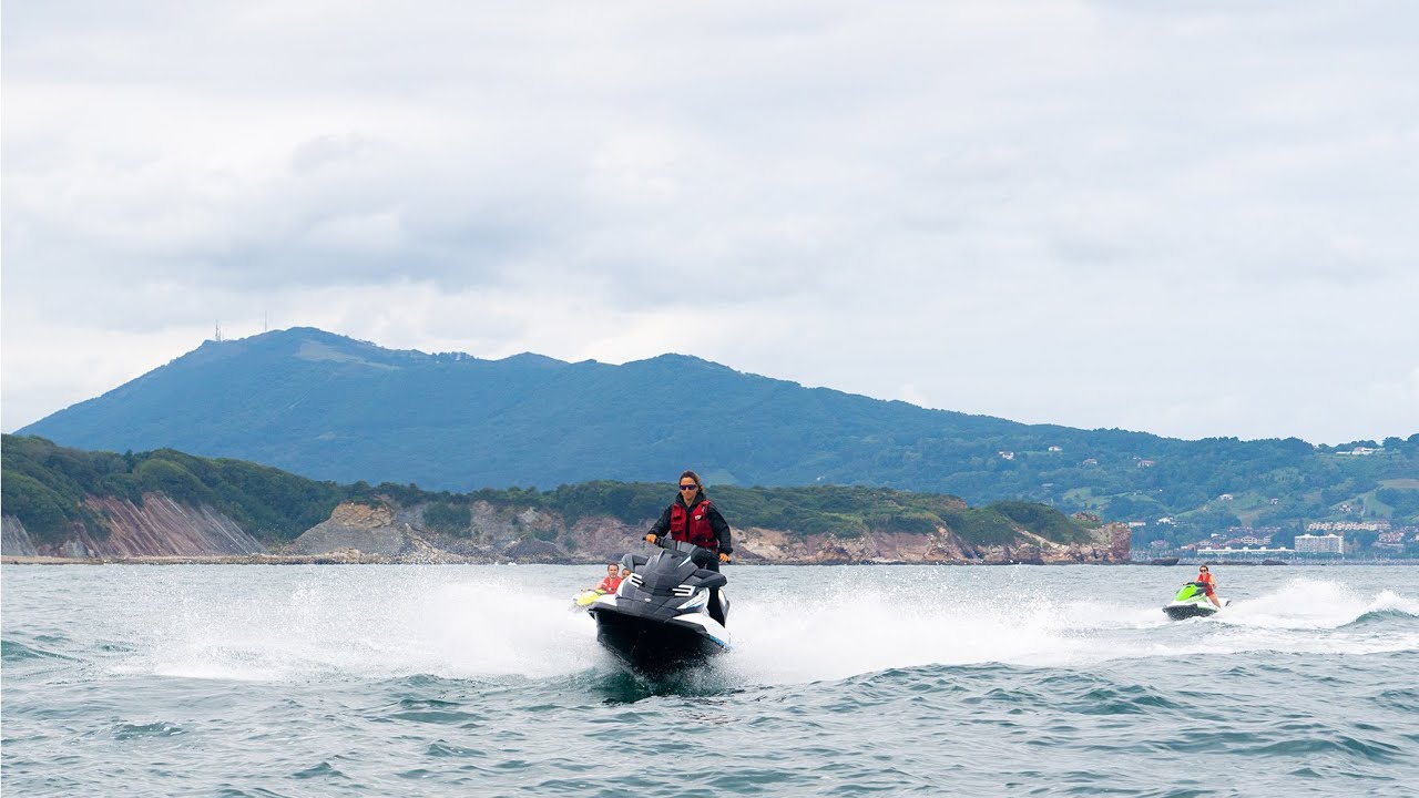 JET SKI AU PAYS BASQUE - Initiation, randonnées et location avec permis