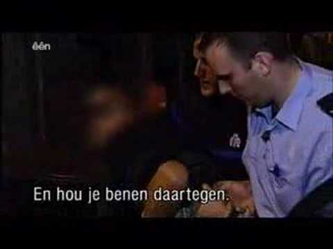 Politie agentje pesten
