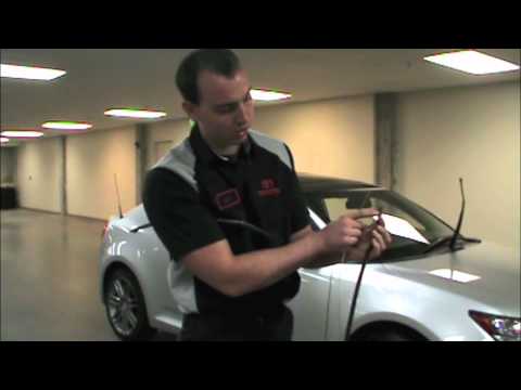 How to change your Toyota wiper blades.